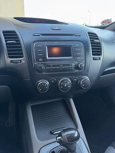 Kia: Kia Cerato: 1.8 l | 2014 il Sedan — 8