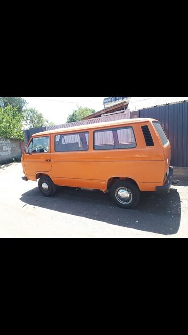 бусик машина: Volkswagen Transporter: 1987 г., 2 л, Механика, Бензин, Минивэн