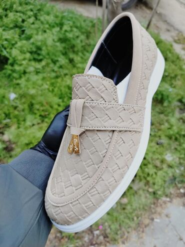 Ayaqqabılar: Seriya və tək tək satış. Ödənişli Ünvana çatdırılma var. Obtavoy — 19