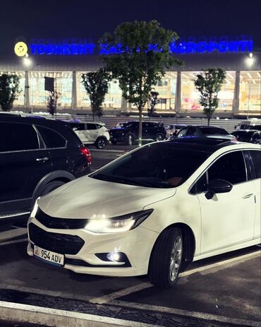 Транспорт: Chevrolet Cruze: 2017 г., 1.4 л, Автомат, Бензин, Седан