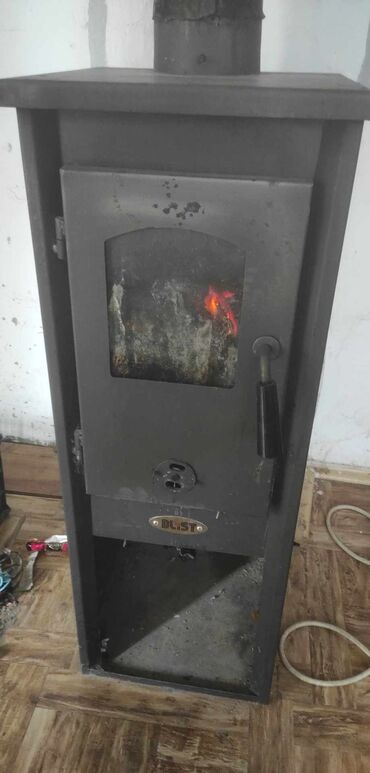Heaters & Fireplaces: Ispravno nije ostecen osim sto nije obrisan