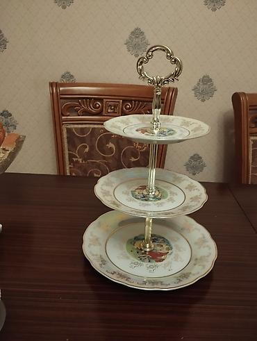 Ev və bağ: Tort və şiriniyyat qabı, rəng - Qızılı, Farfor, Çexiya — 2