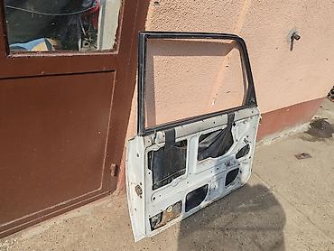Auto delovi: Vrata prednja leva Lada 2107 Riva,2104 Karavan,2105 br.1 U beloj boji — 10