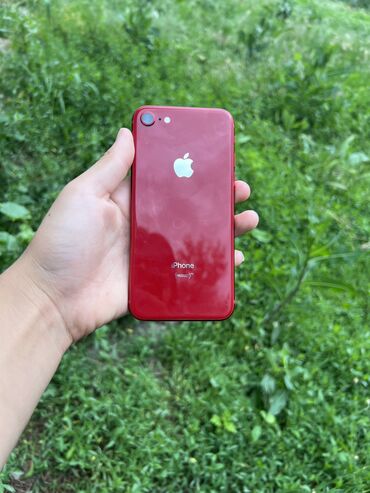 2000 телефон: IPhone 8, Б/у, 64 ГБ, Красный, 78 %