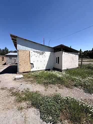 Продажа коттеджей и домов: Продаётся уютный дом в Сокулуке 📍 Участок — 5,25 соток В доме: 3 — 3