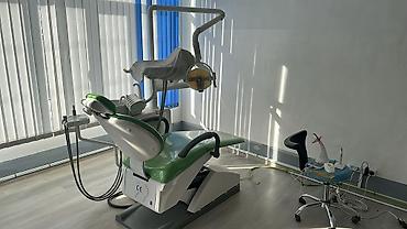 Инструменты и тележки для инструментов: Набор стоматологических инструментов и принадлежностей. Состав: - — 9