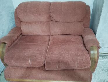 мебель продается: Диван-кровать, цвет - Коричневый, Б/у