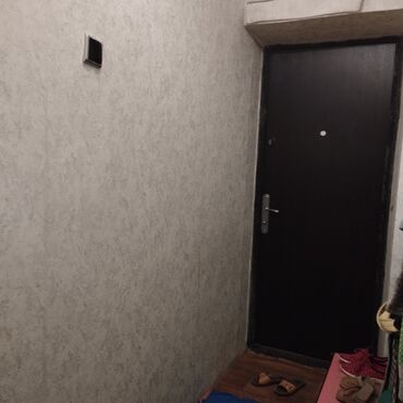продажа квартир в бишкеке без посредников 2020: 1 комната, 30 м², Индивидуалка, 2 этаж, Косметический ремонт