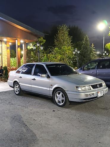 Volkswagen: Volkswagen Passat: 1996 г., 1.6 л, Механика, Бензин, Седан — 2