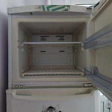 İşlənmiş 2 qapılı Indesit Soyuducu Satılır, rəng - Ağ