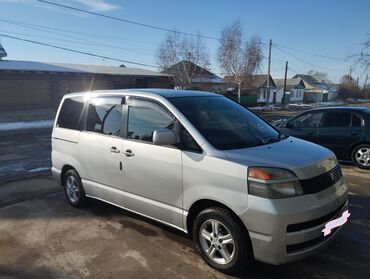 Toyota: Toyota Voxy: 2003 г., 2 л, Автомат, Бензин, Минивэн