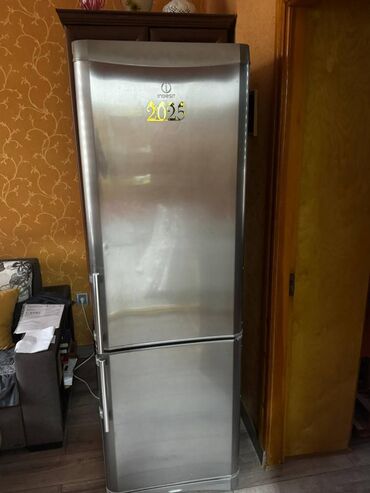 ZX: İşlənmiş 2 qapılı Indesit Soyuducu Satılır, rəng - Boz