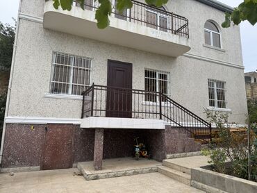 Həyət evləri və villaların satışı: 4 otaqlı, 260 kv. m, Yeni təmirli — 2