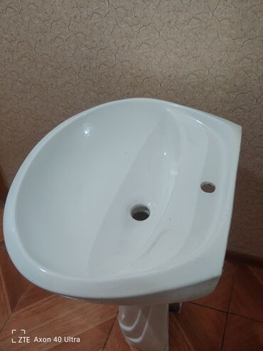 Çanaqlar, tülpanlar: Tulpan soldan saga eni 23.5 sm qarsisinda dayananda 19.6 sm Whatsapp — 8