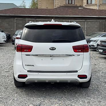 Kia: Kia Carnival: 2019 г., 2.2 л, Автомат, Дизель, Минивэн — 10