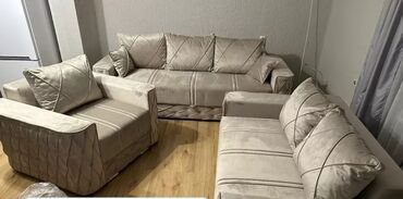 polovni namestaj novi sad najlon pijaca: Three-seat sofas, color - Beige, New