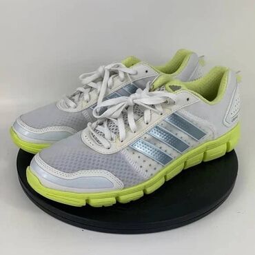 Women's Sneakers and athletic shoes: Оригинальные кроссовки Адидас. размер36