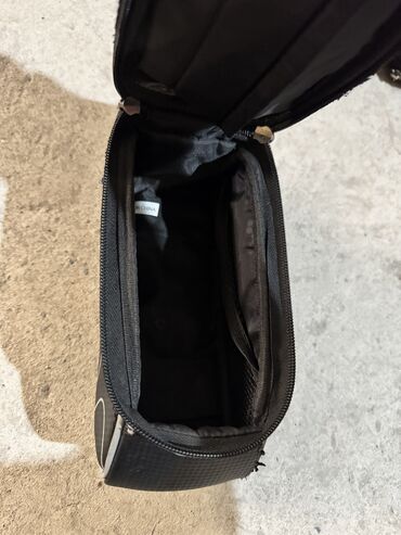 Велоаксессуары: Продаю разные сумки на велосипед. 1. Оргинальная сумка на раму с — 8