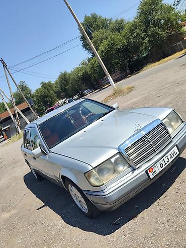 70 200: Mercedes-Benz E-Class: 1992 г., 2 л, Механика, Газ, Седан — 4