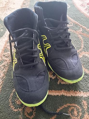 asics кроссовки: Güləş üçün yüksək boğazlı idman ayaqqabısı - Rəng: qara, parlaq — 1