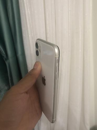 Apple iPhone: IPhone 11, 128 ГБ, Белый, Наушники, Чехол, 71 % — 9