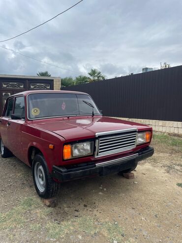Riyaziyyat: VAZ (LADA) 2107: 1.6 l | 1995 il 81296 km Sedan