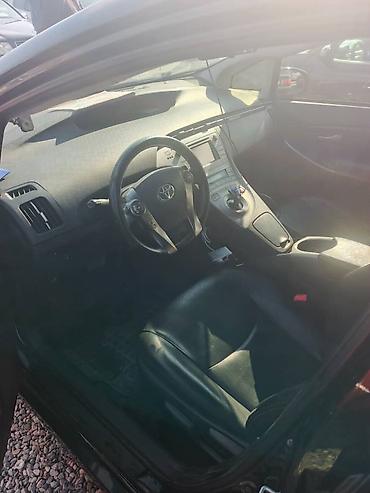 скутер каракол: Toyota Prius: 2013 г., Гибрид, Хетчбек — 6