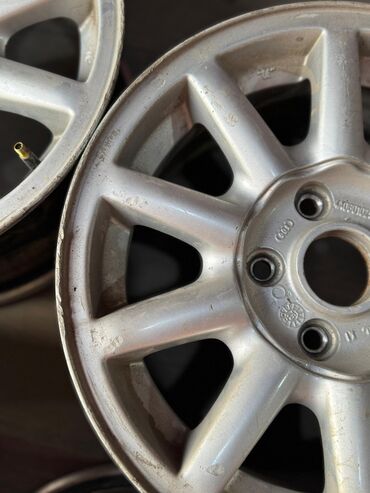 Диски: Литые Диски R 15 Audi, Комплект, отверстий - 5, Б/у — 13