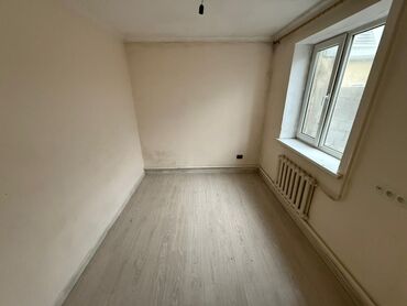 Долгосрочная аренда домов: 100 м², 3 комнаты, Парковка, Забор, огорожен