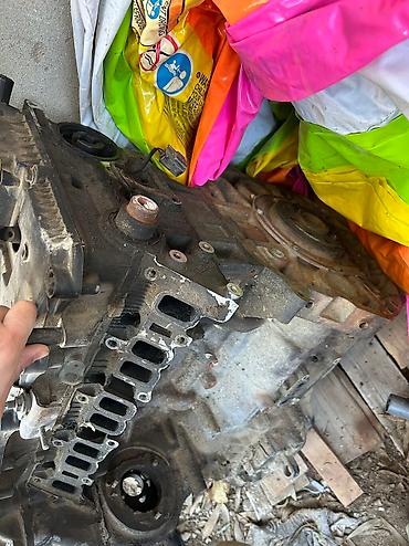 Моторы и детали моторов: 2 turbo Ford matorudu. Üzərində 4dənə farsunkası var — 2
