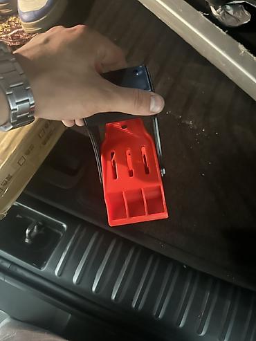 plastik dolabı: Divar üçün ayaqalti(masin) saxlama tutacağı - Material: möhkəm — 2