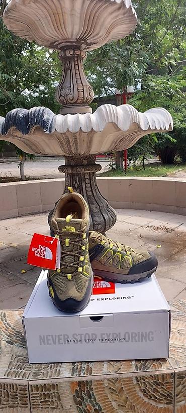 Треккинговые кроссовки The North Face - Назначение: походы, трекинг at lalafo.kg Треккинговые кроссовки The North Face - Назначение: походы, трекинг