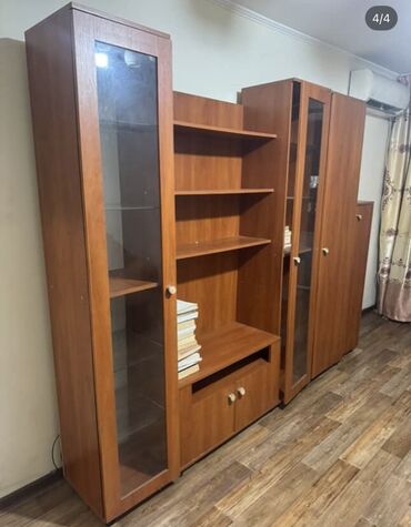 бу кресло кровать: Зал үчүн гарнитур, Колдонулган, ДСП, Өзү алып кетүү