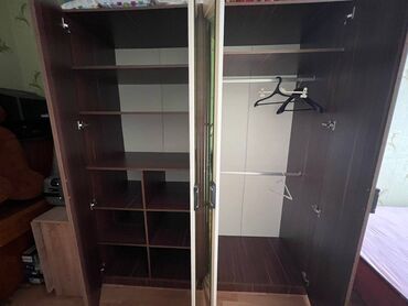 Uzunmüddətli kirayə mənzillər: Binəqədi rayonu,Memar ecemi metrosu,Yeganə sadlıq evinin yanında,2 — 10