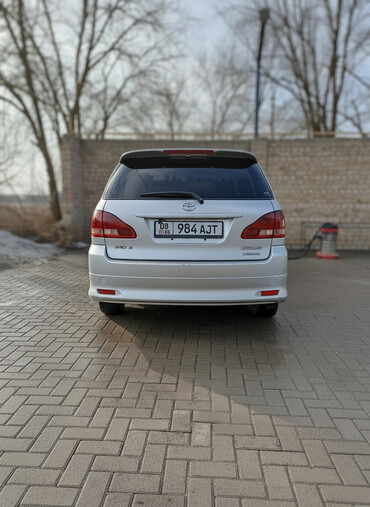 Toyota: Toyota Ipsum: 2003 г., 2.4 л, Автомат, Бензин, Минивэн — 1