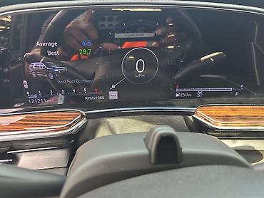 cadillac: Cadillac Escalade: 2022 г., 6.2 л, Автомат, Бензин, Внедорожник — 9
