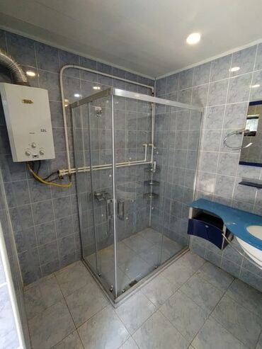 tus kabina: Şüşə duş kabinası, müasir hamam otaqları üçün nəzərdə tutulmuşdur
