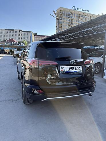 Toyota: Toyota RAV4: 2018 г., 2.5 л, Автомат, Бензин, Кроссовер — 3