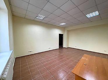 квадрат: Сдаю Офис 125 кв.м. в аренду в центре Бишкека: - Этаж второй - 5 — 8