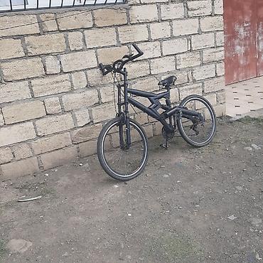 velosiped ramasi 28: Salam velosiped tecili satililir barter var 26liq dir qara rengli — 4