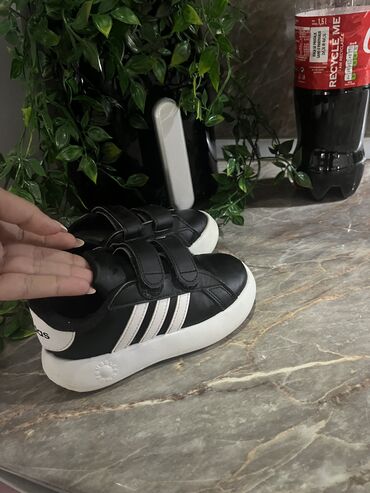 patike guess zenske: Adidas, Veličina - 27, Anatomske