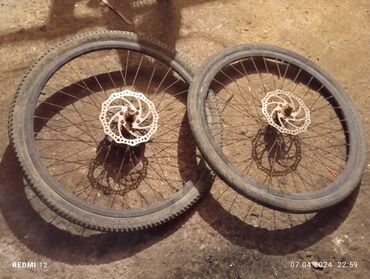 velosiped üçün işıq: 24luk disqi skorsnoydu cutu 15azn tecılı satılır tekerleride ustunde