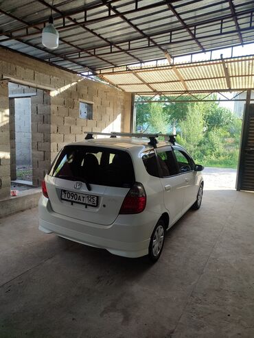 Honda: Honda Fit: 2003 г., 1.3 л, Вариатор, Бензин