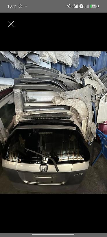 фит богажник: Задняя дверь/крышка багажника Honda Fit (эмблема H, шильдик Fit) — 1