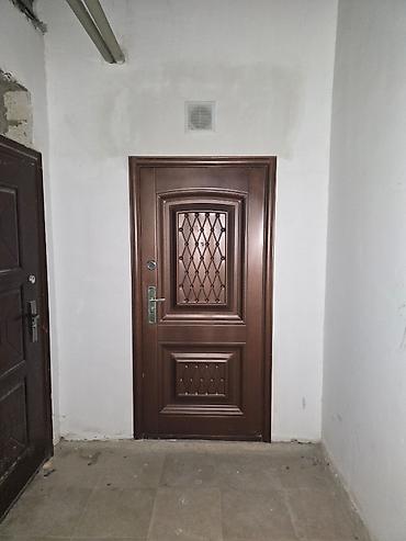 latun satışı: Bakı şəhəri, Qış parkının yaxınlığında, Bakı Slavyan Universitetinin — 6