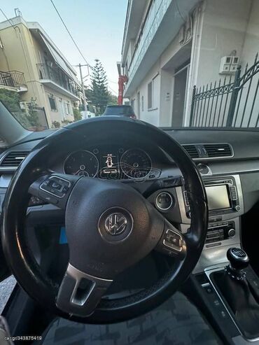 Volkswagen: Volkswagen Passat: 1.6 l. | 2011 έ. Πολυμορφικό — 12
