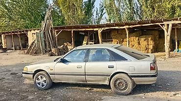 nisan leaf: Mazda 626: 1990 г., 2.2 л, Механика, Бензин, Хэтчбэк — 3
