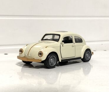 кыргыз гойнок: Металлическая модель автомобиля (die-cast) в масштабе серии “SCALE