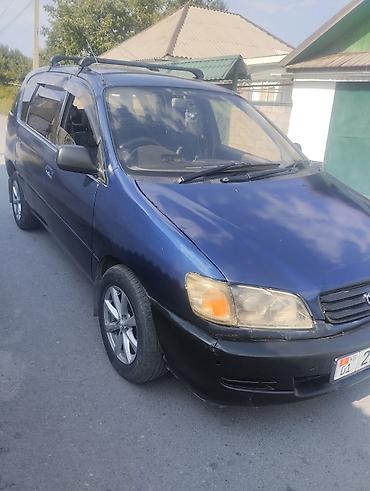 баранки: Toyota Ipsum: 1996 г., 2 л, Автомат, Бензин, Минивэн — 8