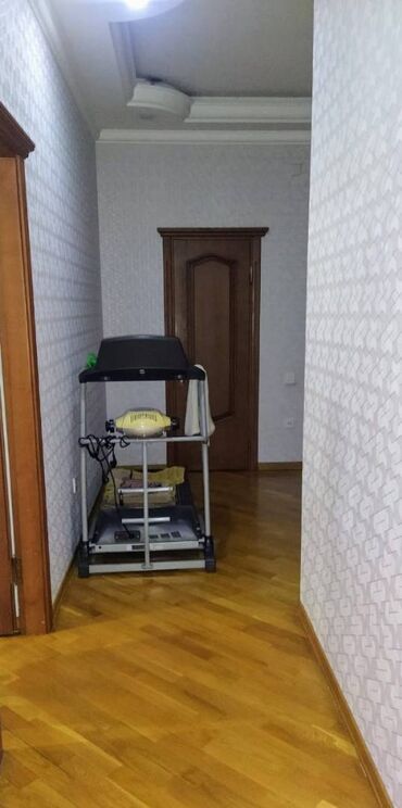 Uzunmüddətli kirayə mənzillər: Azadlıq Metrosunnan əyaq ilə 5 dəqiqə məsafədə 20 mərtəbəli binanın — 10